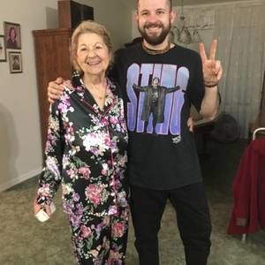 Meet your Posher, Max